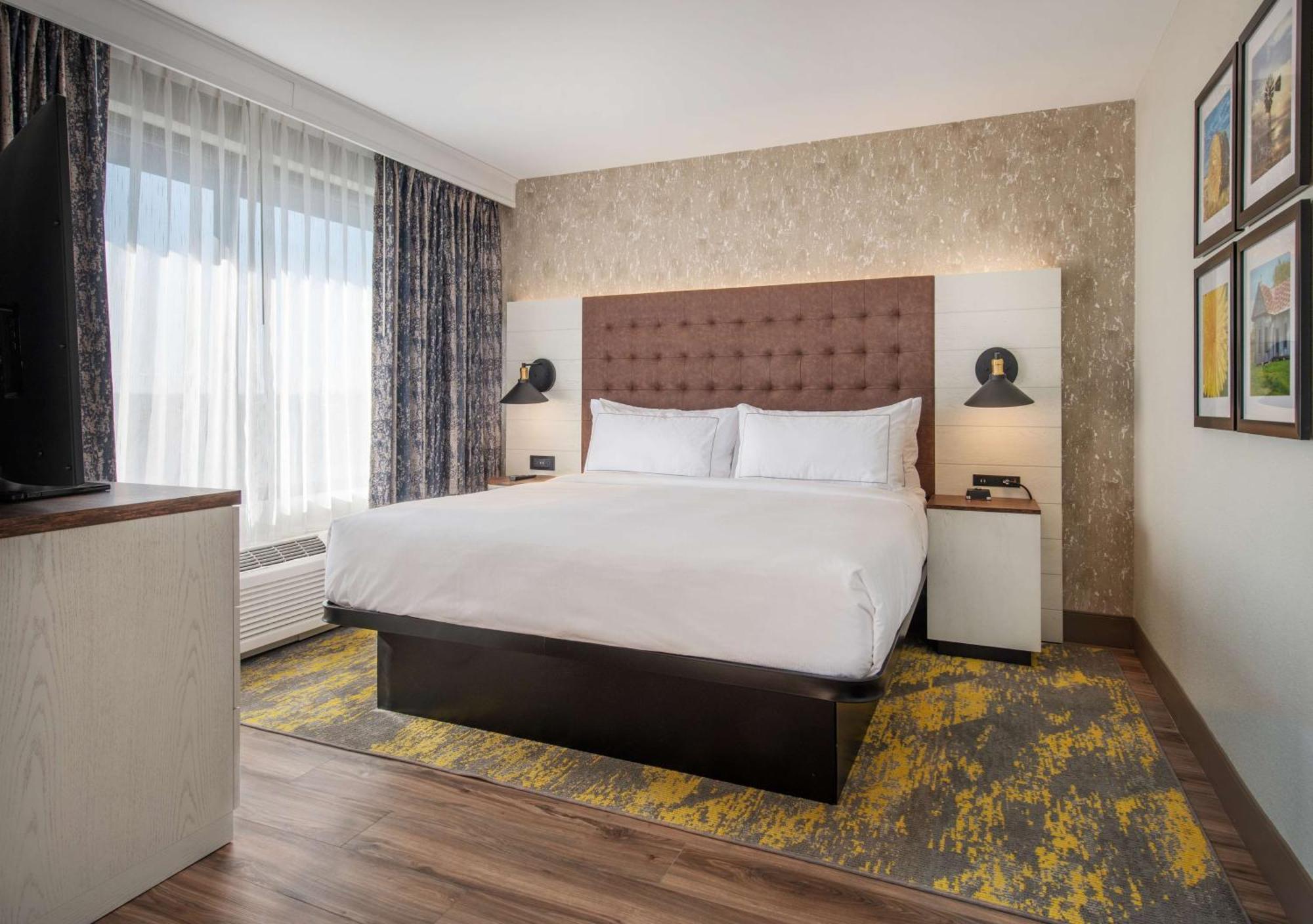 Hotel Doubletree By Hilton Monroe Township Cranbury Rossmoor Exterior foto